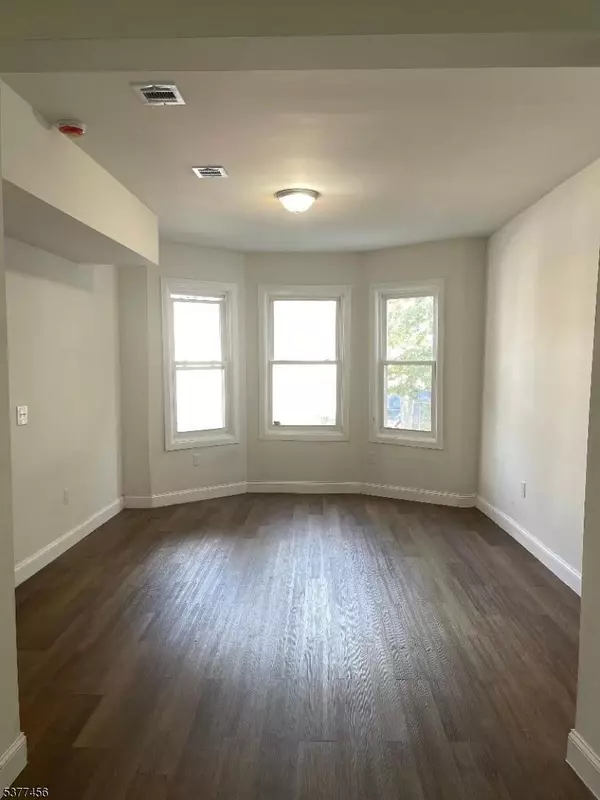 Newark City, NJ 07108,154 Johnson Ave