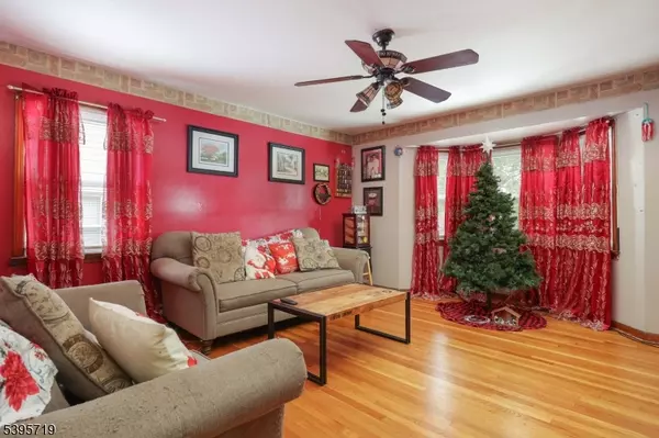 Linden City, NJ 07036,420 Miltonia St