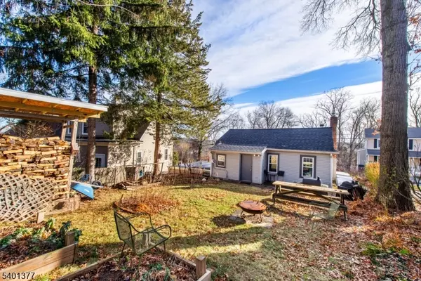 Denville Twp., NJ 07834,104 HIGHLAND TRAIL