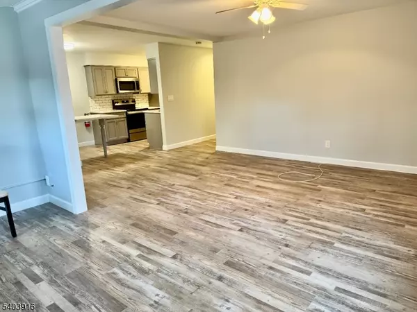 Roxbury Twp., NJ 07876,158 State Route 10 #1