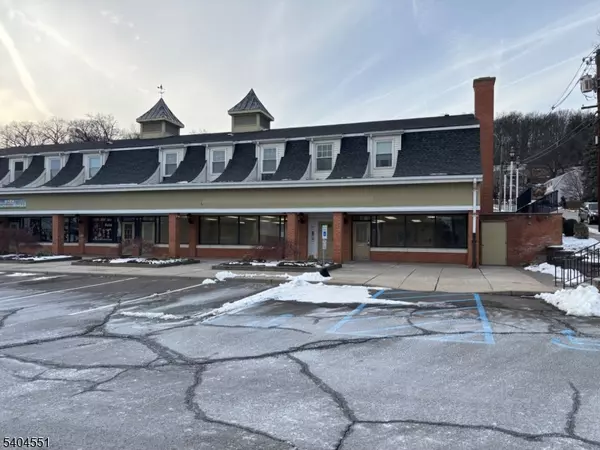 Hawthorne Boro, NJ 07506,662 Goffle Rd