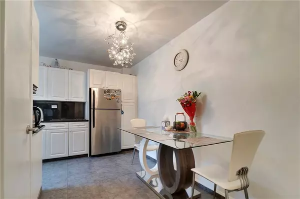 Brooklyn, NY 11229,3165 Nostrand AVE #1S