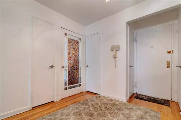 Brooklyn, NY 11229,3165 Nostrand AVE #1S