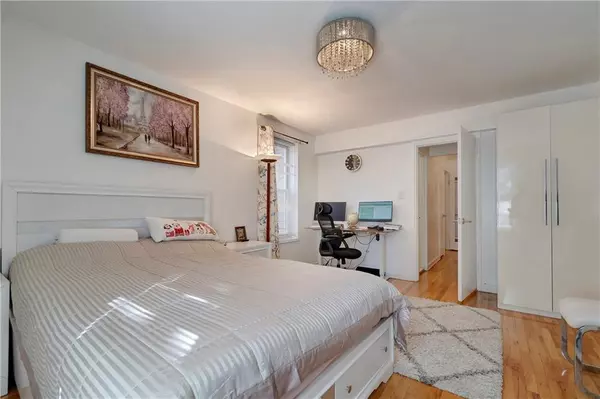 Brooklyn, NY 11229,3165 Nostrand AVE #1S