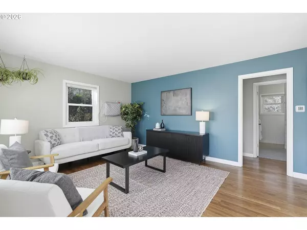 Portland, OR 97213,6123 NE HALSEY ST