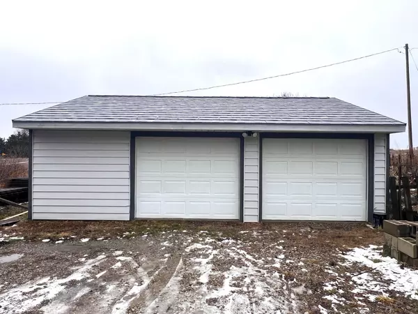 Bath, MI 48808,3728 E Clark RD