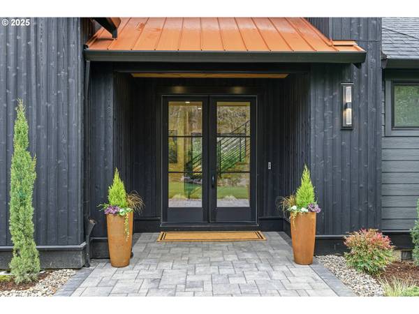 Lake Oswego, OR 97034,14100 Knaus RD