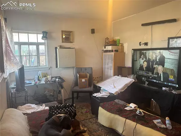 Pueblo, CO 81004,924 W Adams AVE