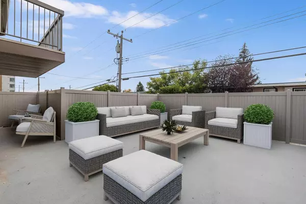 Calgary, AB T2V0M3,611 67 AVE SW #202