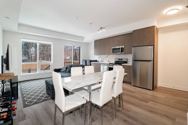 851 Sheppard AVE W #TH20, Toronto C06, ON M3H 0G2