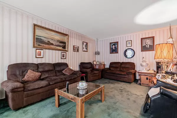 Toronto C07, ON M2R 2R4,344 Pleasant AVE