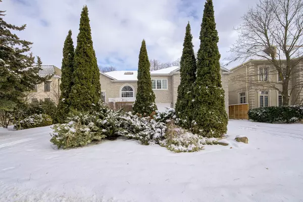 Toronto C12, ON M2L 1C6,49 Arjay CRES