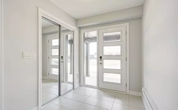 Oshawa, ON L1H 8L7,1210 Greentree PATH