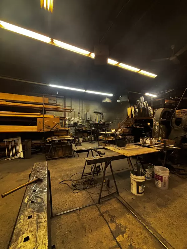 Whitby, ON L1N 2C3,1380 Hopkins ST #7/8