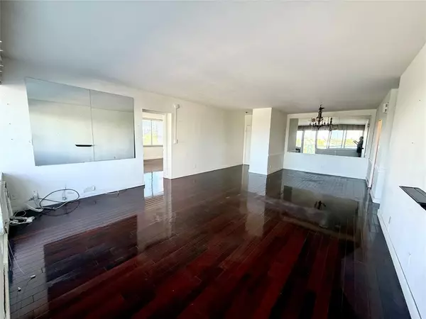 Fort Lauderdale, FL 33308,3233 NE 34th St #408