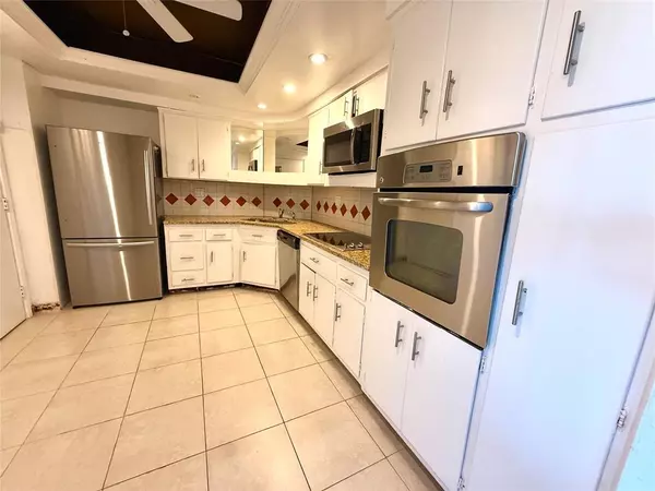 Fort Lauderdale, FL 33308,3233 NE 34th St #408