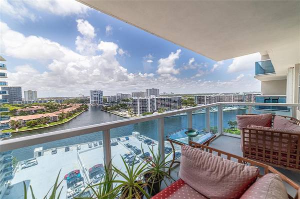 3800 S Ocean Dr #1424, Hollywood, FL 33019