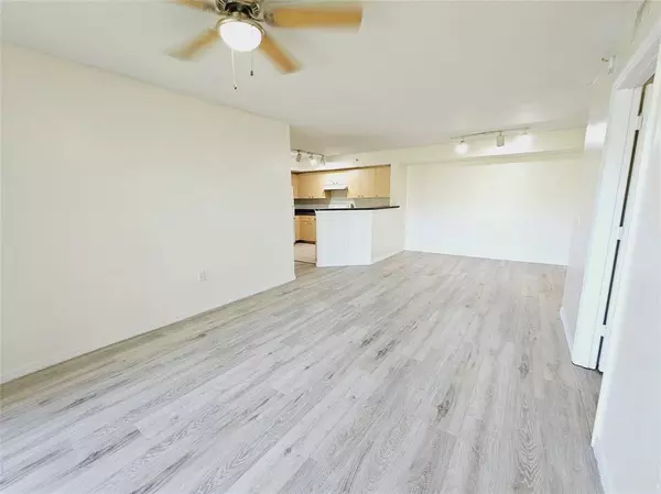 West Palm Beach, FL 33409,4151 San Marino Blvd #208