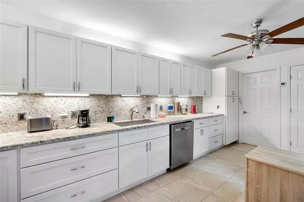 Davie, FL 33324,9101 SW 19 Place #A