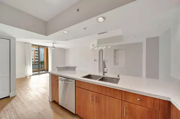 Fort Lauderdale, FL 33301,110 N Federal Highway #707