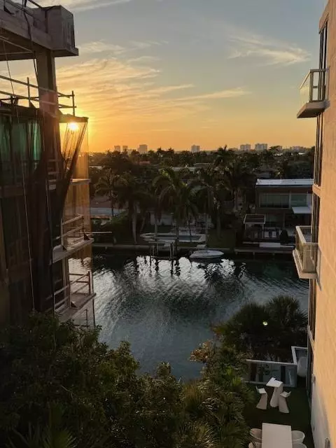 Bay Harbor Islands, FL 33154,9940 W BAY HARBOR DRIVE #6C-S