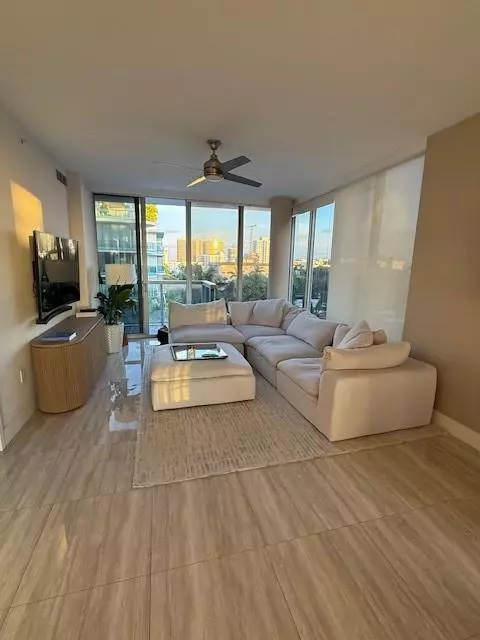 Bay Harbor Islands, FL 33154,9940 W BAY HARBOR DRIVE #6C-S