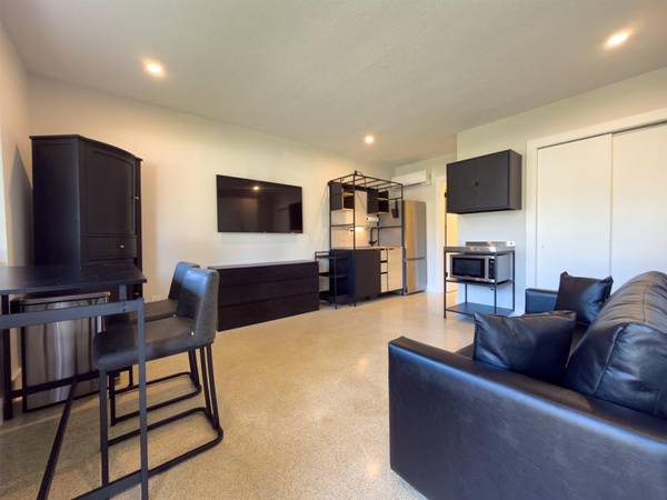 47 NE 16th Pl #3, Fort Lauderdale, FL 33305