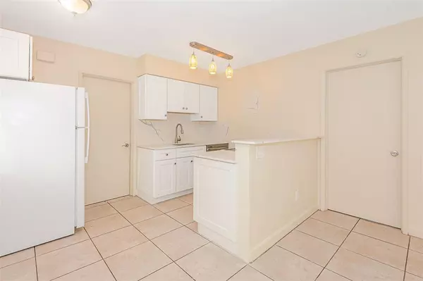 Pompano Beach, FL 33062,2581 NE 11th Ct #2585