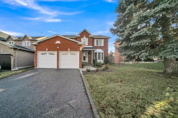 36 Savage RD #Main, Newmarket, ON L3X 1P7