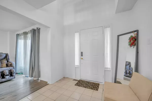 Newmarket, ON L3X 1P7,36 Savage RD #Main