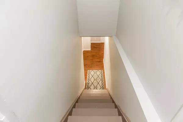 Vaughan, ON L4H 1N6,160 Golden Gate CIR #Lower