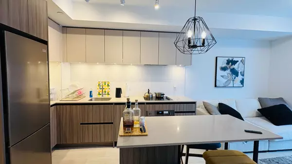 Vaughan, ON L4J 0B8,7950 Bathurst ST #B-208