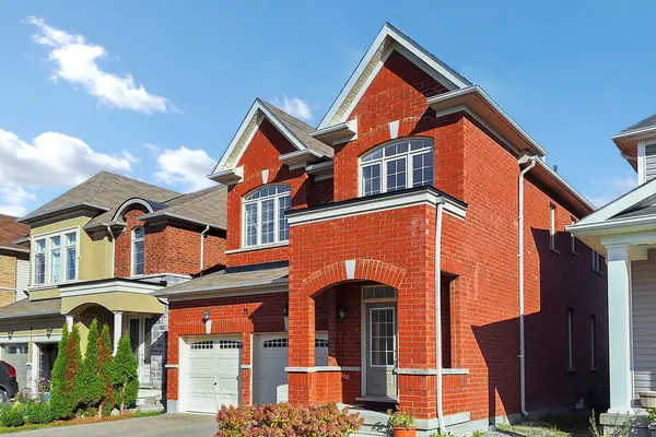 Georgina, ON L4P 0G8,11 Robert Wilson CRES