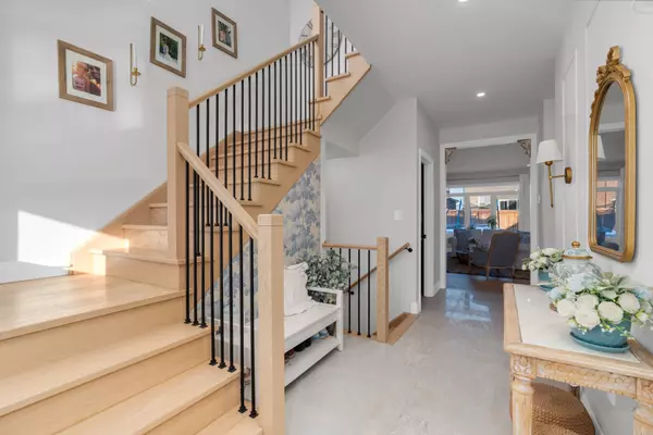 Springwater, ON L0L 1P0,19 Rowley CRES