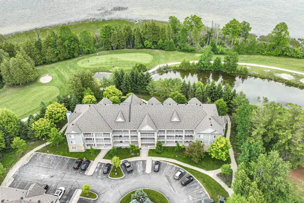 60 Mulligan LN #318, Wasaga Beach, ON L9Z 0C5