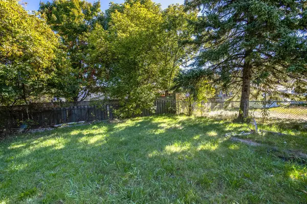 Midland, ON L4R 3V4,63 Fifth ST E