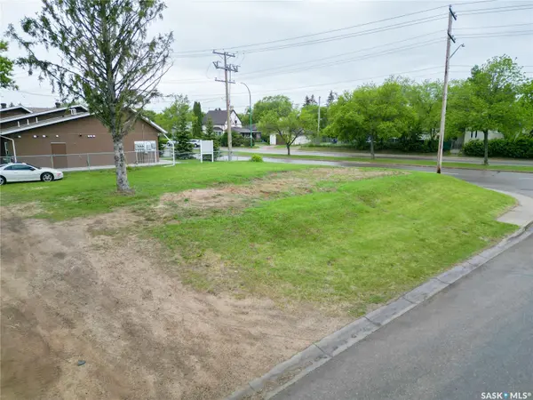 602 6th AVENUE E, Prince Albert, SK S6V 0N7