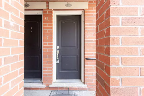 Oakville, ON L6H 0G6,2480 POST RD #25