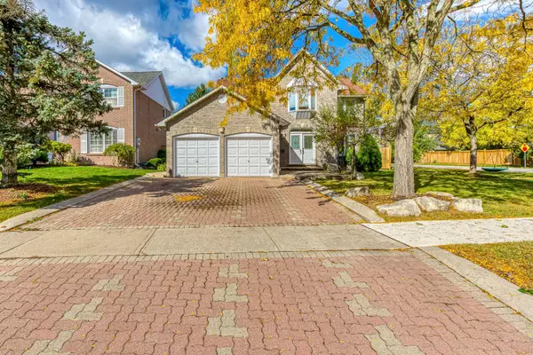 Oakville, ON L6L 6J9,1397 Helen CT