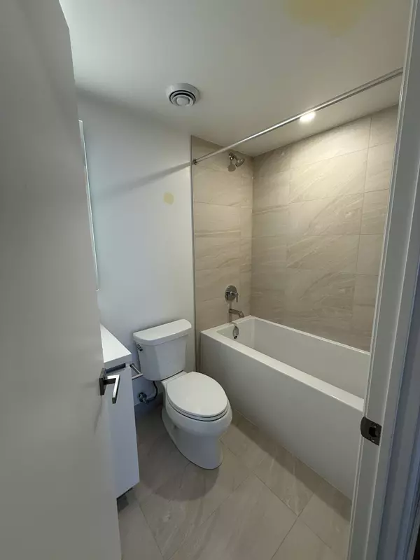 Mississauga, ON L5B 0N9,4015 The Exchange ST #4507