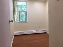 Mississauga, ON L5C 2T8,1055A Forestwood DR #103(upper)