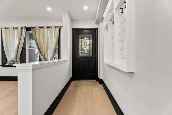 Hamilton, ON L8M 3G3,105 Rothsay AVE