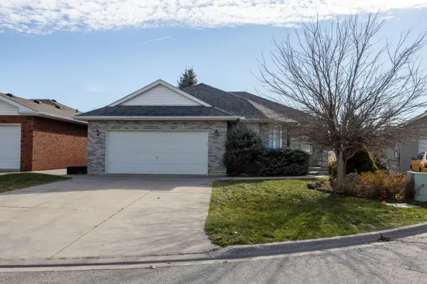 Selwyn, ON K0L 2H0,3 Mahood CT