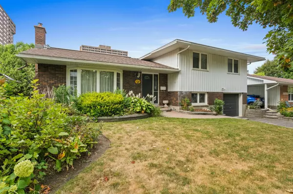 Hunt Club - South Keys And Area, ON K1V 7S8,3348 Kodiak ST