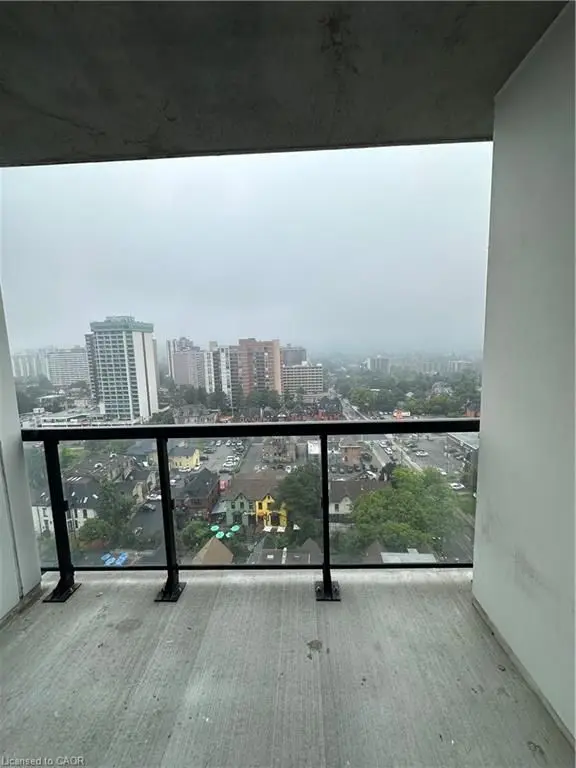 15 QUEEN ST S #1515, Hamilton, ON L8P 0C6