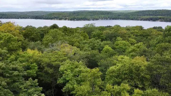 Algonquin Highlands, ON K0M 1J1,N/A Fader DR