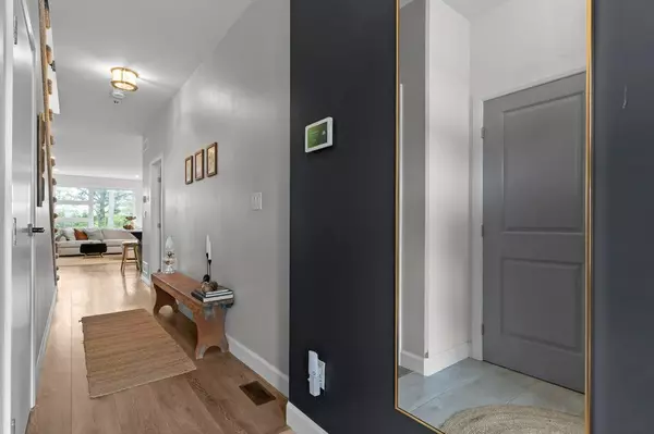 Loyalist, ON K7N 0E8,313 Pratt DR