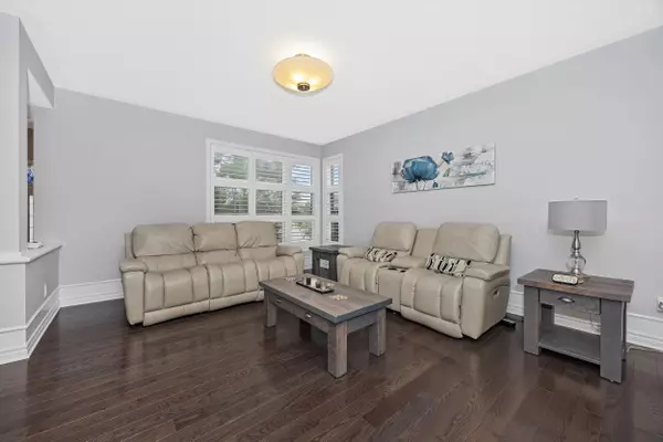 Kanata, ON K2M 0H5,51 Bridle Crest CT
