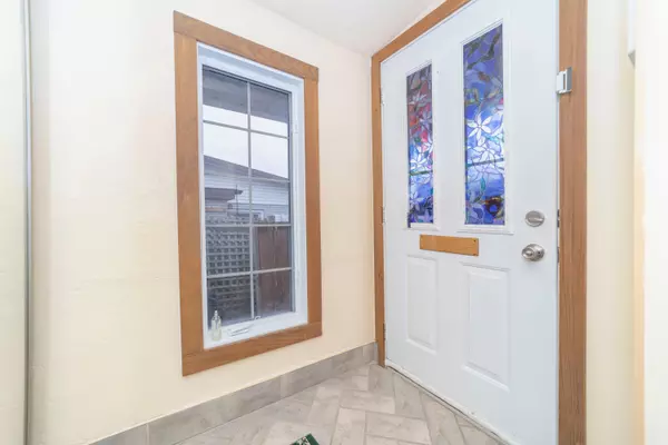 Cityview - Parkwoods Hills - Rideau Shore, ON K2E 5R4,21 SOUTHVIEW CRES