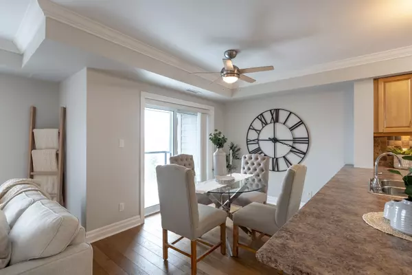 Huntsville, ON P1H 0A4,26 Dairy LN #405